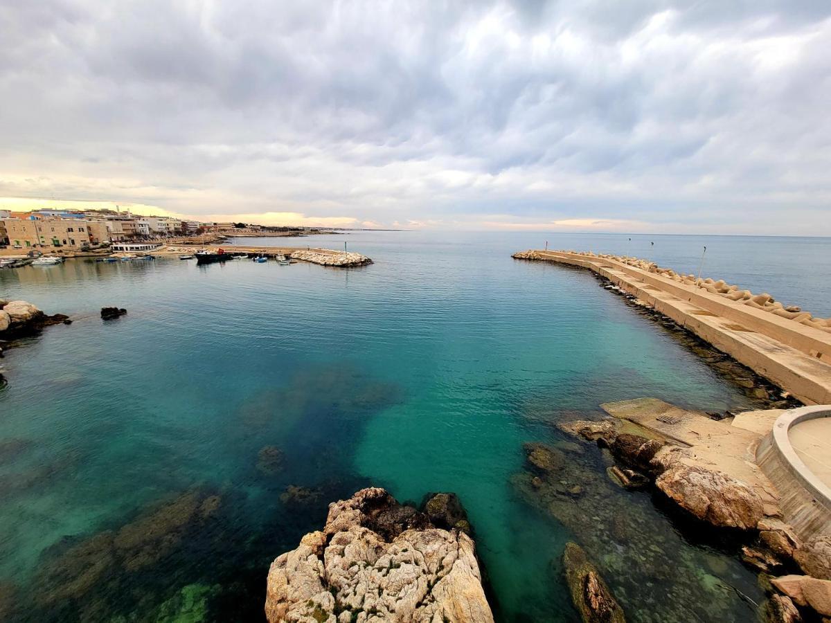 Giovinazzo Historic Apulia Old Town Stone House With Private Patio Apartment Exterior photo