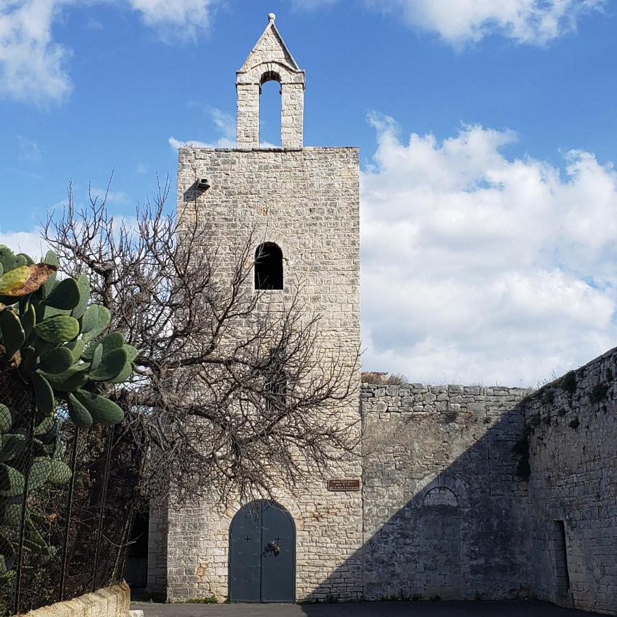 Giovinazzo Historic Apulia Old Town Stone House With Private Patio Apartment Exterior photo